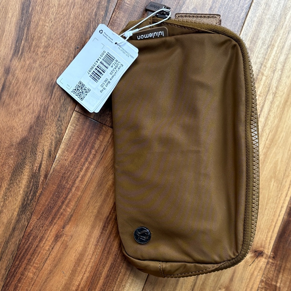lululemon athletica everywhere belt bag